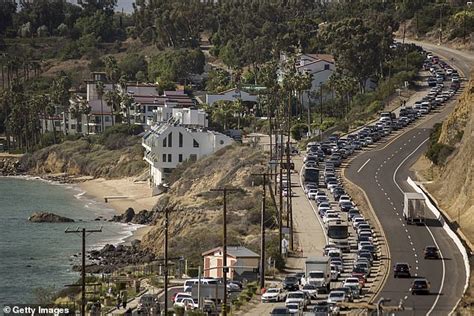 malibu dead man's curve location|dead man's curve tragedy.